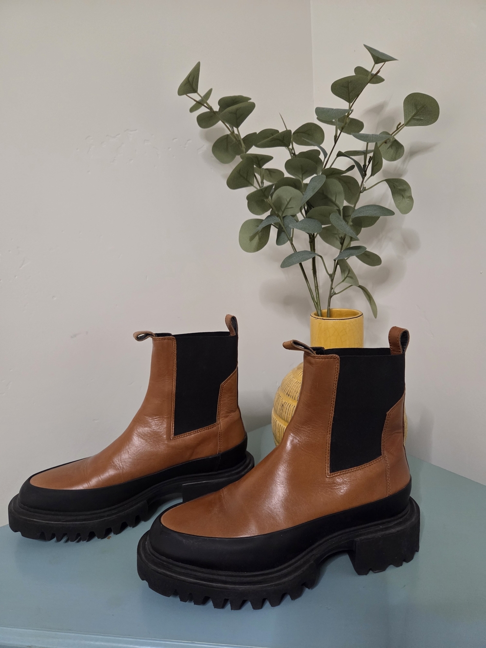 Women's Brown Leather Chelsea Lug Boots